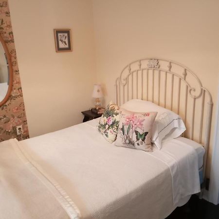 The Guest House At The Regina House Tea Room Moosic Εξωτερικό φωτογραφία